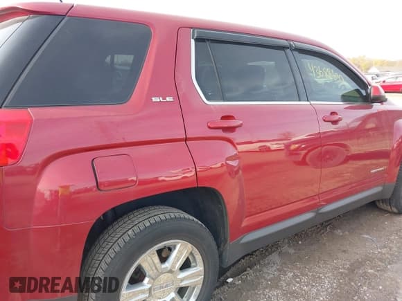 ✅ 2014 GMC Terrain SLE • VIN: 2GKALMEK1E6136945 • Lot: 43688630. Wystawiony na IAAI z przebiegiem 131 085 mil. Bezpłatny archiwum sprzedaży aukcyjnych z USA i szczegółowy raport historii pojazdu na DreamBid. Zdjęcie 12.