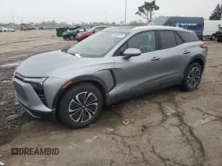 ✅ 2024 Chevrolet Blazer EV eAWD LT • VIN: 3GNKDBRJ8RS256064 • Lot: 84006735. Wystawiony na Copart z przebiegiem 17 656 mil. Bezpłatny archiwum sprzedaży aukcyjnych z USA i szczegółowy raport historii pojazdu na DreamBid. Zdjęcie 1.