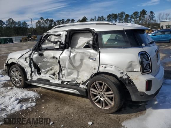 ✅ 2024 MINI Countryman Cooper S • VIN: WMZ83BR03R3S03985 • Lot: 89362545. Listed on Copart with Not provided. Free auction sales archive from the USA and detailed vehicle history report at DreamBid. Image 2.