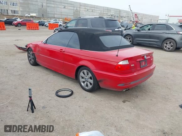 ✅ 2004 BMW 3 Series 325Ci • VIN: WBABW33464PL33935 • Лот: 42643196. Опубликован ранее на IAAI с пробегом 132 945 миль. Бесплатный доступ к архиву аукционных продаж из США и подробный отчёт об истории автомобиля на DreamBid. Изображение 3.