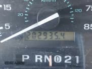 ✅ 1995 Ford Econoline Cargo • VIN: 1FBHE31G7SHC09293 • Lot: 42820648. Wystawiony na IAAI z przebiegiem 202 935 mil. Bezpłatny archiwum sprzedaży aukcyjnych z USA i szczegółowy raport historii pojazdu na DreamBid. Zdjęcie 15.