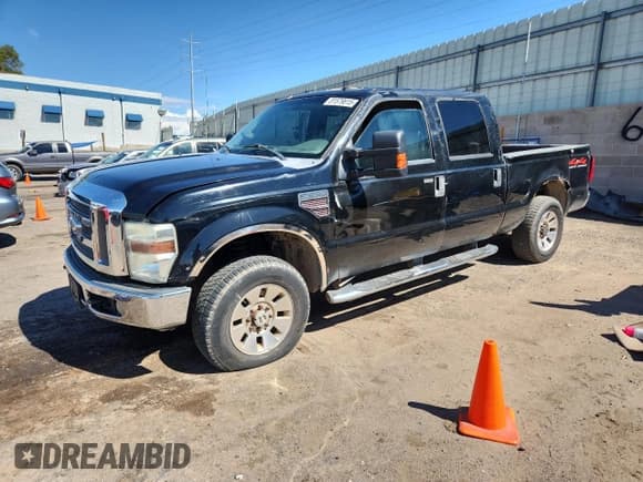 ✅ 2008 Ford F-250 XL • VIN: 1FTSW21R98EA72510 • Lot: 81579615. Wystawiony na Copart z przebiegiem 335 639 mil. Bezpłatny archiwum sprzedaży aukcyjnych z USA i szczegółowy raport historii pojazdu na DreamBid. Zdjęcie 1.