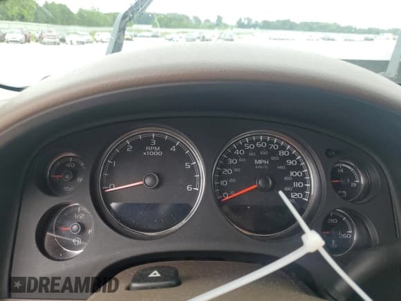 ✅ 2013 GMC Sierra 1500 SLT • VIN: 1GTR2WE73DZ145318 • Lot: 62371155. Listed on Copart with Not provided. Free auction sales archive from the USA and detailed vehicle history report at DreamBid. Image 9.