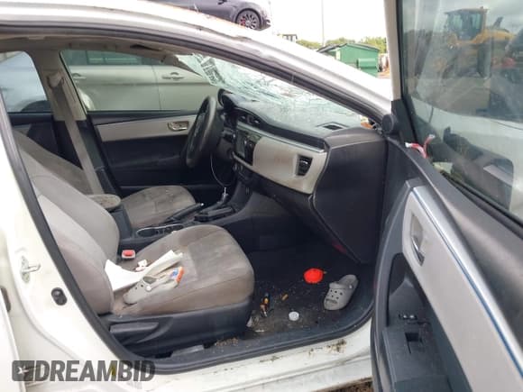 ✅ 2015 Toyota Corolla S Plus • VIN: 2T1BURHE0FC325960 • Lot: 43289138. Listed on IAAI with 122,894 mi. Free auction sales archive from the USA and detailed vehicle history report at DreamBid. Image 5.