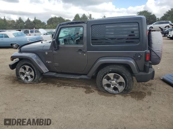 ✅ 2017 Jeep Wrangler Sahara • VIN: 1C4AJWBGXHL532767 • Лот: 81654815. Опубликован ранее на Copart с пробегом 121 239 миль. Бесплатный доступ к архиву аукционных продаж из США и подробный отчёт об истории автомобиля на DreamBid. Изображение 2.
