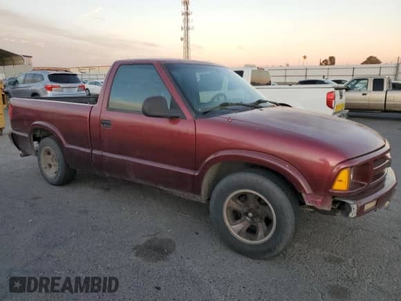1994 Chevrolet S-10 с VIN 1GCCS14ZXR8151223, выставлен на аукционе Copart как лот 78596474 с пробегом 138 288 миль миль и Списание • Salvage title. История ставок и продаж доступна на DreamBid. Изображение 4.