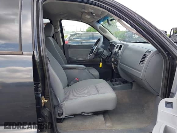 2007 Dodge Dakota SLT with VIN 1D7HW48K17S118416, listed as a IAAI auction lot 42209225 with 133,678 mi miles and . Bid and sale history available at DreamBid. Image 5.