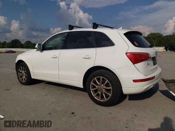 ✅ 2012 Audi Q5 Premium • VIN: WA1CFAFP3CA061373 • Лот: 69274795. Опубликован ранее на Copart с пробегом 118 626 миль. Бесплатный доступ к архиву аукционных продаж из США и подробный отчёт об истории автомобиля на DreamBid. Изображение 2.