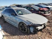 ✅ 2022 Kia K5 GT-Line • VIN: 5XXG64J23NG152574 • Lot: 90526385. Wystawiony na Copart z przebiegiem 43 513 mil. Bezpłatny archiwum sprzedaży aukcyjnych z USA i szczegółowy raport historii pojazdu na DreamBid. Zdjęcie 4.