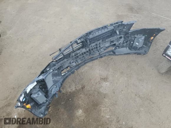 ✅ 2015 Cadillac ATS Performance AWD • VIN: 1G6AJ5SXXF0104824 • Lot: 60506925. Wystawiony na Copart z przebiegiem 31 963 mil. Bezpłatny archiwum sprzedaży aukcyjnych z USA i szczegółowy raport historii pojazdu na DreamBid. Zdjęcie 12.