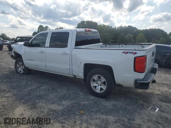 ✅ 2018 Chevrolet Silverado 1500 LT • VIN: 3GCUKREC8JG161650 • Lot: 71669945. Listed on Copart with 169,393 mi. Free auction sales archive from the USA and detailed vehicle history report at DreamBid. Image 2.