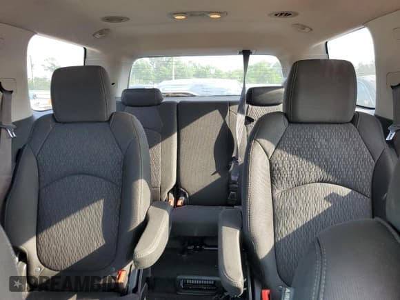 ✅ 2013 GMC Acadia SLE • VIN: 1GKKVPKD4DJ231670 • Lot: 65046815. Wystawiony na Copart z przebiegiem 187 526 mil. Bezpłatny archiwum sprzedaży aukcyjnych z USA i szczegółowy raport historii pojazdu na DreamBid. Zdjęcie 10.