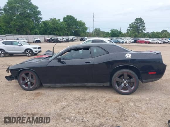 2014 Dodge Challenger SXT with VIN 2C3CDYAG7EH181729, listed as a IAAI auction lot 42174078 with Not provided miles and . Bid and sale history available at DreamBid. Image 14.