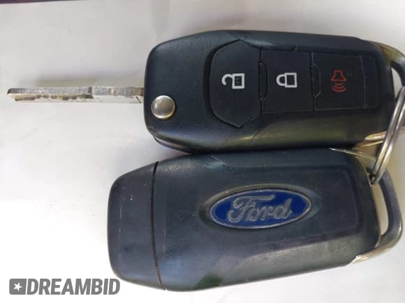 ✅ 2019 Ford F-250 XL • VIN: 1FT7W2BT8KEF79146 • Lot: 42996131. Wystawiony na IAAI z przebiegiem 162 210 mil. Bezpłatny archiwum sprzedaży aukcyjnych z USA i szczegółowy raport historii pojazdu na DreamBid. Zdjęcie 11.