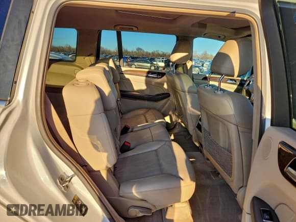 ✅ 2015 Mercedes-Benz GL 450 • VIN: 4JGDF6EE5FA597376 • Лот: 94914375. Опубликован ранее на Copart с пробегом 153 958 миль. Бесплатный доступ к архиву аукционных продаж из США и подробный отчёт об истории автомобиля на DreamBid. Изображение 11.