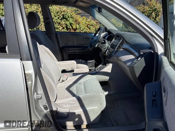 2002 Toyota Highlander Limited z VIN JTEGF21A620037018, wystawiony jako Copart lot #87431155 z przebiegiem 212 134 mil mil oraz Czysty tytuł • Clean title. Historia ofert i sprzedaży dostępna na DreamBid. Obrazek 5.