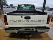 ✅ 2006 Chevrolet Silverado 1500 Work Truck • VIN: 1GCEC19Z76Z221913 • Лот: 54120195. Опубликован ранее на Copart с пробегом 197 295 миль. Бесплатный доступ к архиву аукционных продаж из США и подробный отчёт об истории автомобиля на DreamBid. Изображение 6.