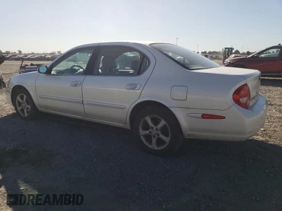 ✅ 2000 Nissan Maxima GXE • VIN: JN1CA31D1YT721356 • Lot: 77816394. Wystawiony na Copart z przebiegiem 183 043 mil. Bezpłatny archiwum sprzedaży aukcyjnych z USA i szczegółowy raport historii pojazdu na DreamBid. Zdjęcie 2.