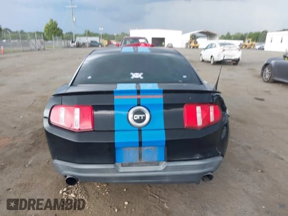 ✅ 2010 Ford Mustang GT • VIN: 1ZVBP8CH9A5170668 • Лот: 42589471. Опубликован ранее на IAAI с пробегом 170 158 миль. Бесплатный доступ к архиву аукционных продаж из США и подробный отчёт об истории автомобиля на DreamBid. Изображение 16.