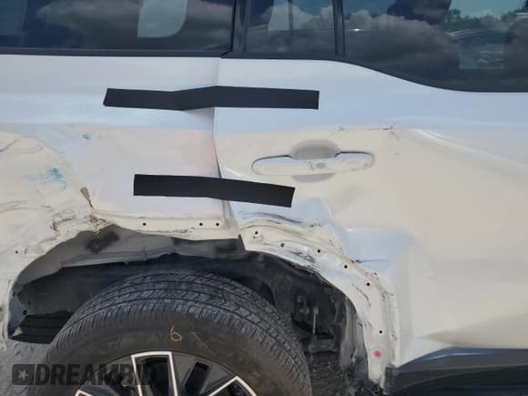 ✅ 2025 Lexus GX 550 Premium • VIN: JTJTBCDX4S5038091 • Lot: 62009075. Listed on Copart with 9,312 mi. Free auction sales archive from the USA and detailed vehicle history report at DreamBid. Image 11.