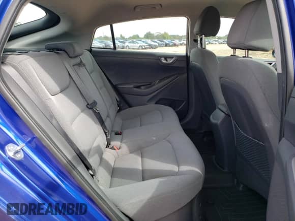 2020 Hyundai Ioniq SE с VIN KMHC75LC9LU243004, выставлен на аукционе Copart как лот 72604124 с пробегом 63 517 миль миль и Списание • Salvage title. История ставок и продаж доступна на DreamBid. Изображение 10.