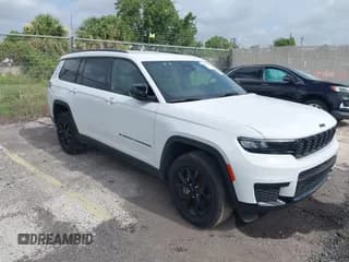 ✅ 2024 Jeep Grand Cherokee Laredo • VIN: 1C4RJKAG0R8535761 • Lot: 42492902. Listed on IAAI with 27,796 mi. Free auction sales archive from the USA and detailed vehicle history report at DreamBid. Image 1.