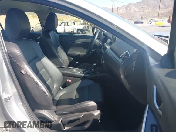 ✅ 2017 Mazda 6 Touring • VIN: JM1GL1V54H1124598 • Лот: 43404307. Опубликован ранее на IAAI с пробегом 173 866 миль. Бесплатный доступ к архиву аукционных продаж из США и подробный отчёт об истории автомобиля на DreamBid. Изображение 5.