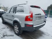 ✅ 2004 Volvo XC90 • VIN: YV1CN59H741096871 • Lot: 41595654. Listed on IAAI with 187,441 mi. Free auction sales archive from the USA and detailed vehicle history report at DreamBid. Image 3.