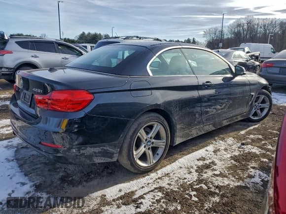 ✅ 2015 BMW 4 Series 428i xDrive • VIN: WBA3V9C53FP946942 • Lot: 94252685. Listed on Copart with 90,350 mi. Free auction sales archive from the USA and detailed vehicle history report at DreamBid. Image 3.