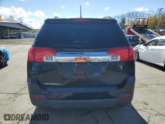 ✅ 2014 GMC Terrain SLE • VIN: 2GKALREK0E6151479 • Lot: 82644885. Wystawiony na Copart z przebiegiem 150 017 mil. Bezpłatny archiwum sprzedaży aukcyjnych z USA i szczegółowy raport historii pojazdu na DreamBid. Zdjęcie 6.