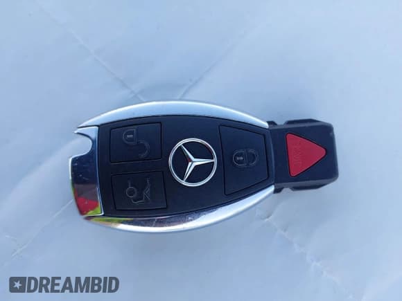 ✅ 2013 Mercedes-Benz SL 550 • VIN: WDDJK7DA7DF011788 • Lot: 43500011. Wystawiony na IAAI z przebiegiem 153 895 mil. Bezpłatny archiwum sprzedaży aukcyjnych z USA i szczegółowy raport historii pojazdu na DreamBid. Zdjęcie 11.