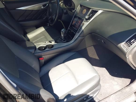 ✅ 2017 Infiniti Q50 Premium • VIN: JN1CV7AR8HM681875 • Lot: 41891088. Listed on IAAI with 118,327 mi. Free auction sales archive from the USA and detailed vehicle history report at DreamBid. Image 5.