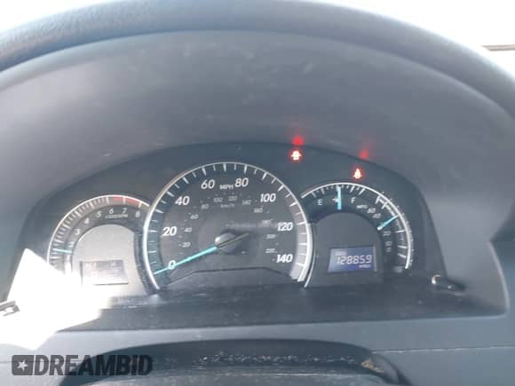 2013 Toyota Camry L с VIN 4T4BF1FK8DR313951, выставлен на аукционе IAAI как лот 42918612 с пробегом 128 859 миль миль и . История ставок и продаж доступна на DreamBid. Изображение 7.