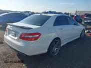 ✅ 2011 Mercedes-Benz E 550 Luxury • VIN: WDDHF7CB0BA290489 • Lot: 42722236. Listed on IAAI with 128,395 mi. Free auction sales archive from the USA and detailed vehicle history report at DreamBid. Image 4.