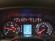 ✅ 2016 Chevrolet Silverado 1500 Custom • VIN: 1GCVKPEC4GZ276439 • Lot: 43381476. Wystawiony na IAAI z przebiegiem 162 310 mil. Bezpłatny archiwum sprzedaży aukcyjnych z USA i szczegółowy raport historii pojazdu na DreamBid. Zdjęcie 7.