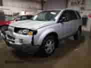 2004 Saturn VUE V6 z VIN 5GZCZ53414S889642, wystawiony jako Copart lot #76753124 z przebiegiem 161 835 mil mil oraz Szkoda całkowita • Salvage title. Historia ofert i sprzedaży dostępna na DreamBid. Obrazek 1.
