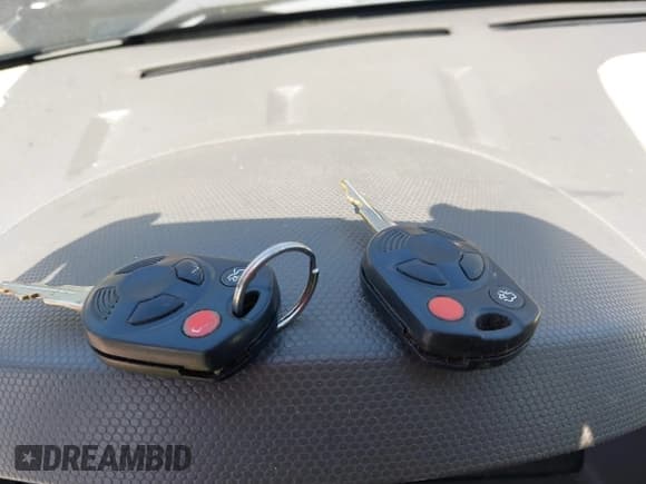 ✅ 2009 Ford Escape Hybrid • VIN: 1FMCU59309KA78996 • Lot: 43062667. Listed on IAAI with 196,083 mi. Free auction sales archive from the USA and detailed vehicle history report at DreamBid. Image 11.