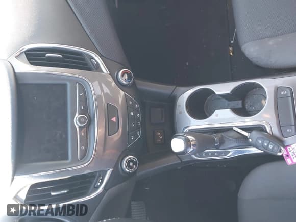 ✅ 2019 Chevrolet Cruze LS • VIN: 1G1BC5SMXK7126656 • Lot: 43546090. Listed on IAAI with 87,531 mi. Free auction sales archive from the USA and detailed vehicle history report at DreamBid. Image 11.