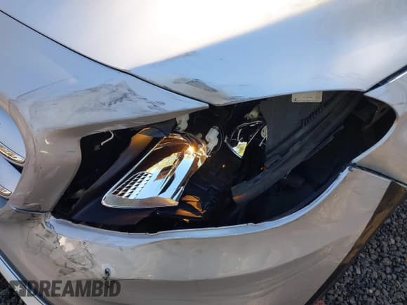 ✅ 2017 Mercedes-Benz GLA 250 • VIN: WDCTG4GB6HJ334721 • Lot: 43449446. Wystawiony na IAAI z przebiegiem 116 981 mil. Bezpłatny archiwum sprzedaży aukcyjnych z USA i szczegółowy raport historii pojazdu na DreamBid. Zdjęcie 6.