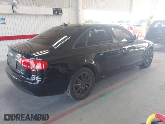 ✅ 2012 Audi A4 Premium • VIN: WAUAFAFL6CN019957 • Lot: 43649295. Listed on IAAI with 67,882 mi. Free auction sales archive from the USA and detailed vehicle history report at DreamBid. Image 4.