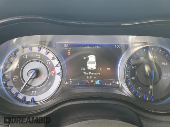 ✅ 2016 Chrysler 300 S • VIN: 2C3CCABG4GH252929 • Lot: 71034715. Listed on Copart with 91,371 mi. Free auction sales archive from the USA and detailed vehicle history report at DreamBid. Image 9.