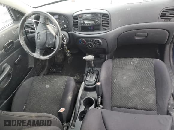 ✅ 2010 Hyundai Accent GL • VIN: KMHCN3BC0AU157766 • Лот: 42592535. Опубликован ранее на Copart с пробегом 103 466 миль. Бесплатный доступ к архиву аукционных продаж из США и подробный отчёт об истории автомобиля на DreamBid. Изображение 8.