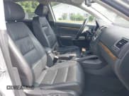 ✅ 2005 Volkswagen Jetta 2.5L • VIN: 3VWDF71K25M610900 • Лот: 42834187. Опубликован ранее на IAAI с пробегом 127 701 миль. Бесплатный доступ к архиву аукционных продаж из США и подробный отчёт об истории автомобиля на DreamBid. Изображение 5.