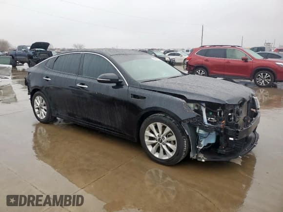✅ 2018 Kia Optima S • VIN: 5XXGT4L33JG268771 • Лот: 45907875. Опубликован ранее на Copart с пробегом 92 735 миль. Бесплатный доступ к архиву аукционных продаж из США и подробный отчёт об истории автомобиля на DreamBid. Изображение 4.