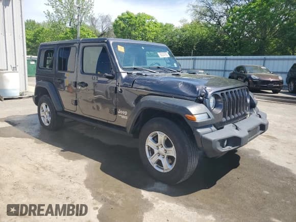 ✅ 2020 Jeep Wrangler Unlimited Black and Tan • VIN: 1C4HJXDGXLW221705 • Lot: 56224785. Listed on Copart with 82,360 mi. Free auction sales archive from the USA and detailed vehicle history report at DreamBid. Image 4.