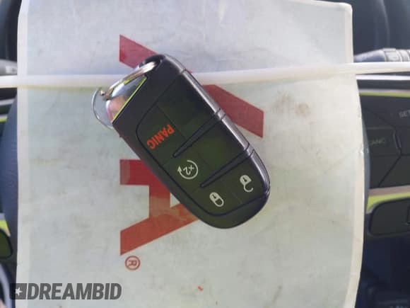 ✅ 2020 Jeep Renegade Latitude • VIN: ZACNJBBB3LPM02863 • Lot: 43277928. Listed on IAAI with 79,836 mi. Free auction sales archive from the USA and detailed vehicle history report at DreamBid. Image 11.