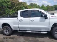 ✅ 2019 Chevrolet Silverado 1500 RST • VIN: 1GCRYEED3KZ363738 • Lot: 42157747. Wystawiony na IAAI z przebiegiem 75 591 mil. Bezpłatny archiwum sprzedaży aukcyjnych z USA i szczegółowy raport historii pojazdu na DreamBid. Zdjęcie 13.