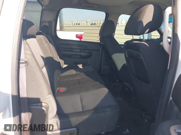 ✅ 2014 Chevrolet Silverado 2500HD LT • VIN: 1GC1KXC80EF116411 • Lot: 41208741. Listed on IAAI with 182,186 mi. Free auction sales archive from the USA and detailed vehicle history report at DreamBid. Image 8.