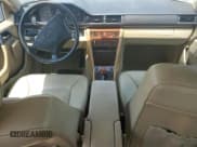 ✅ 1993 Mercedes-Benz 400 E • VIN: WDBEA34E2PB866452 • Lot: 53141995. Wystawiony na Copart z przebiegiem 105 692 mil. Bezpłatny archiwum sprzedaży aukcyjnych z USA i szczegółowy raport historii pojazdu na DreamBid. Zdjęcie 8.