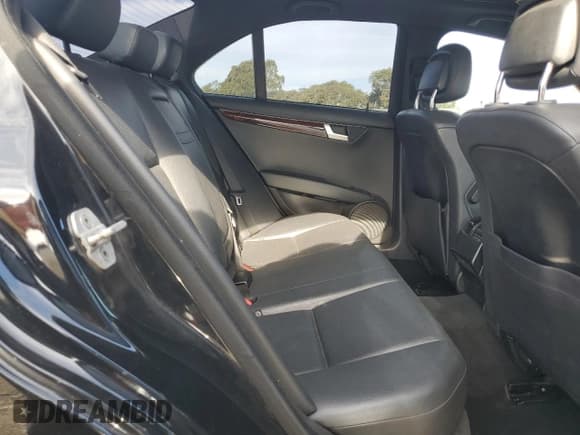 ✅ 2014 Mercedes-Benz C 250 Sport • VIN: WDDGF4HB4ER317749 • Lot: 92311845. Listed on Copart with 117,541 mi. Free auction sales archive from the USA and detailed vehicle history report at DreamBid. Image 10.